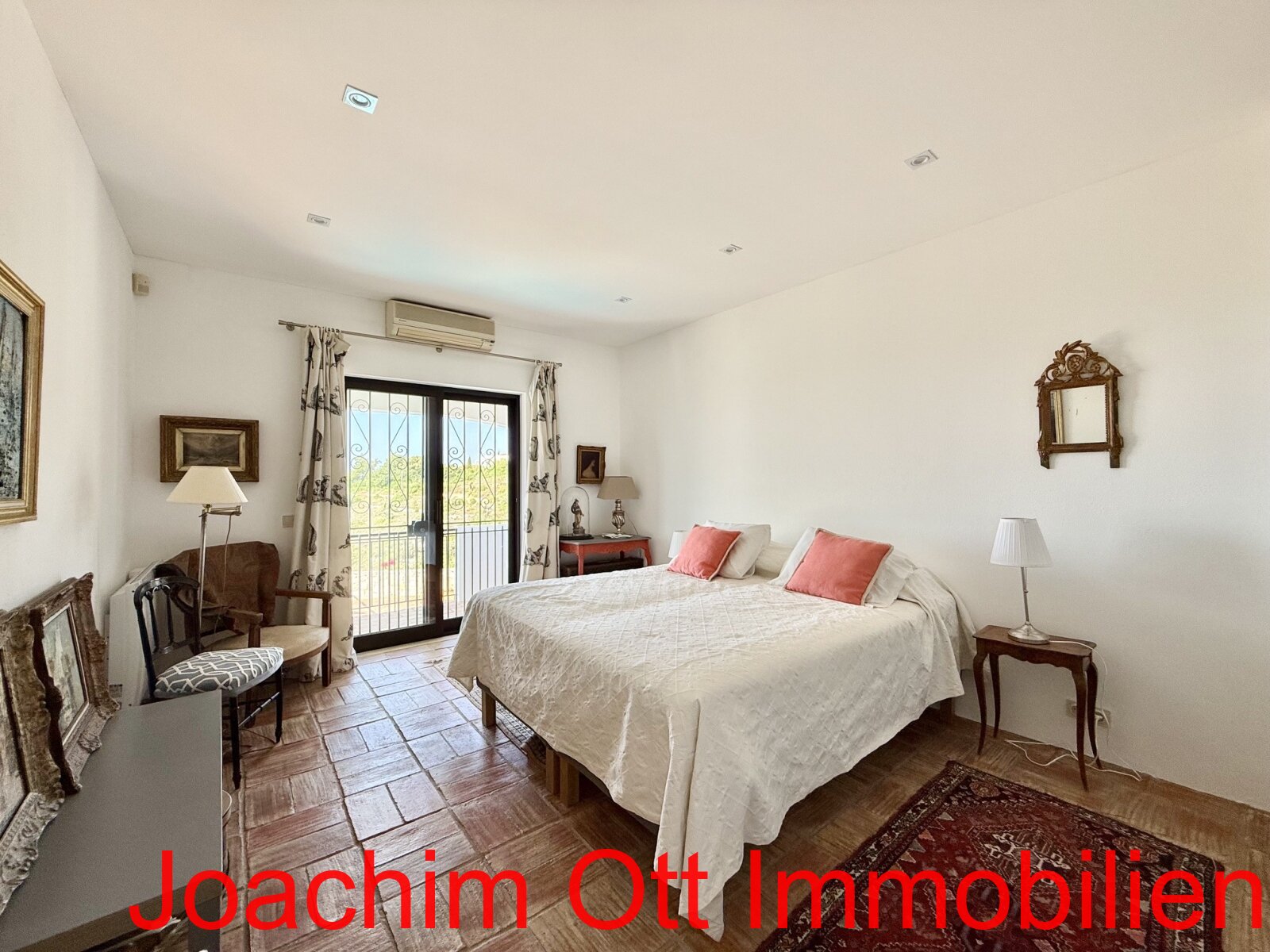 Panoramik Villa in Loule zu verkaufen