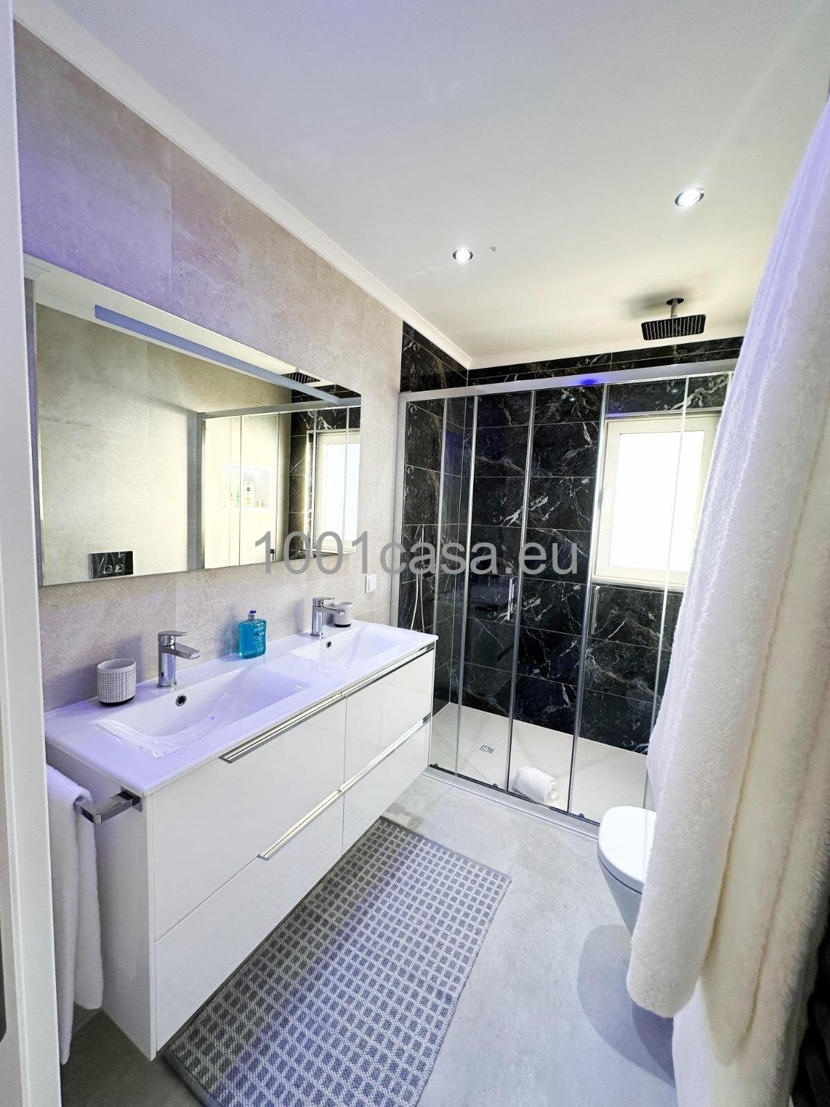 Komplett renoviertes 2+1 SZ Duplex-Apartment in exklusiver Anlage – Vilamoura