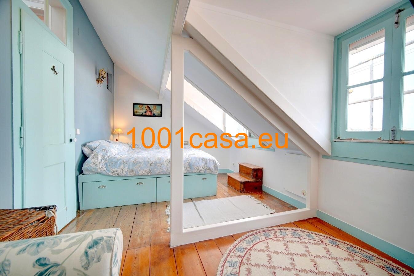 Exklusive DG Wohnung über den Dächern von Lissabon – Design-Juwel im historischen Herzen