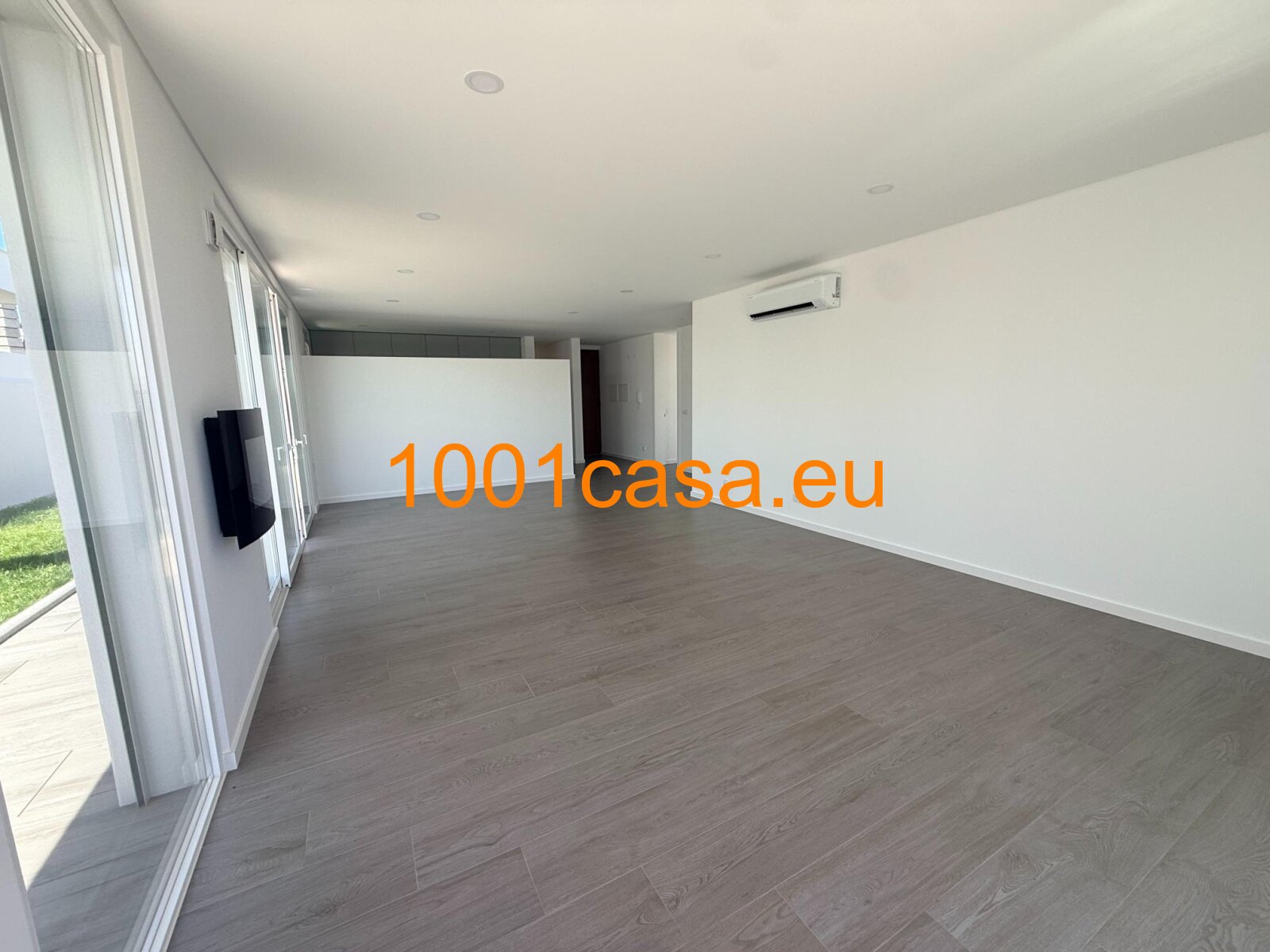 Bungalow Villa ca.1 km zum Strand in Salir do Porto zu verkaufen