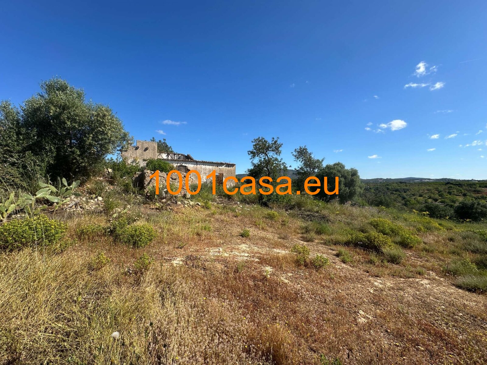 Brancanes Olhao: Algarve: Qualifiziertes Baugrundstück am Stadtrand von Olhao 