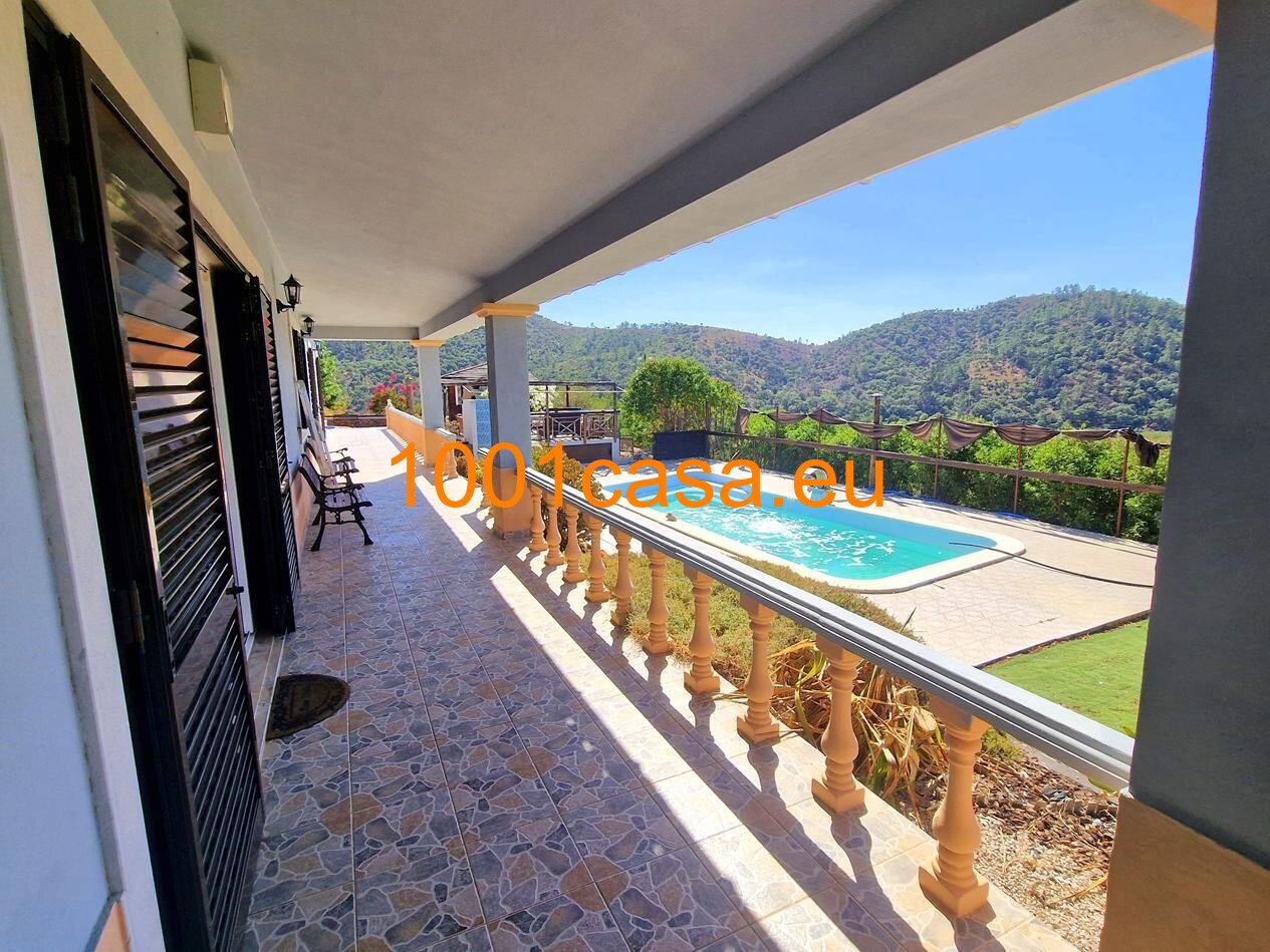 Exklusive Land-Villa bei Salir