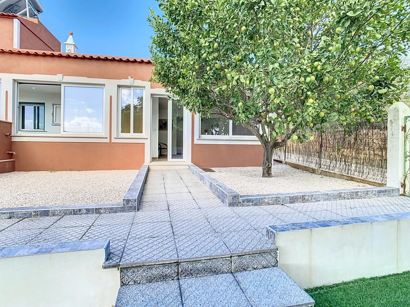 Provisionsfrei Algarve Villa mit separatem Gästehaus 