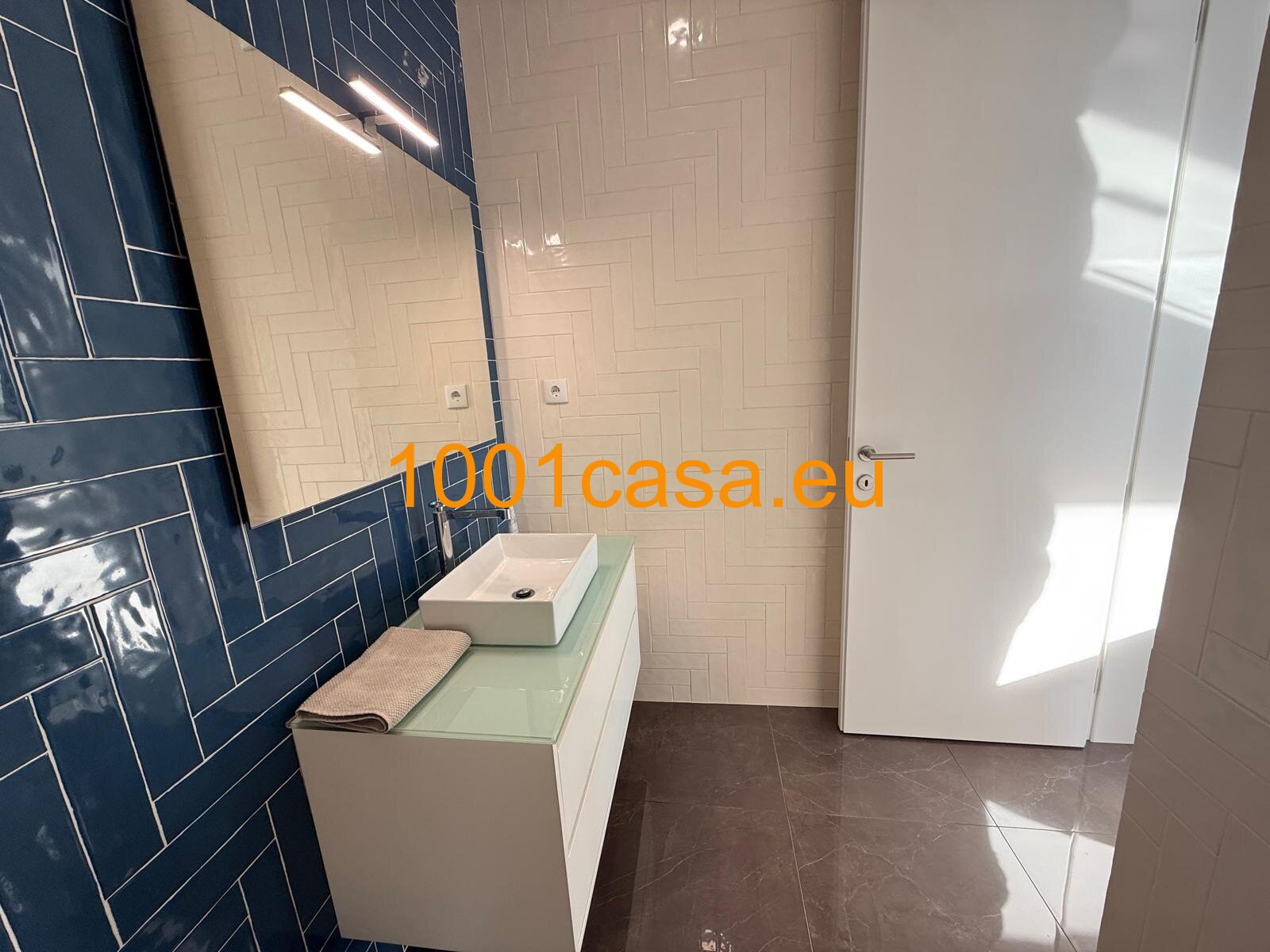 Modernes Design & Küsten-Chic: Exklusive Villa an der Serra do Bouro Silberküste