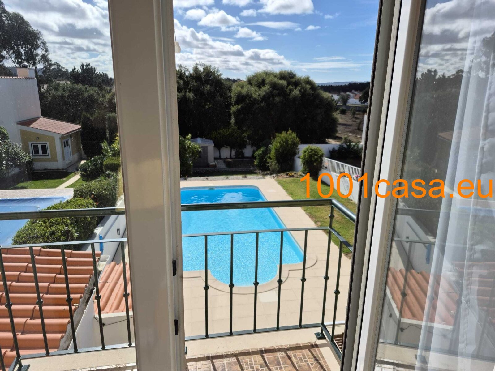 Traumhaus in Alfeizerao: Stilvolles Wohnen & Pool-Paradies