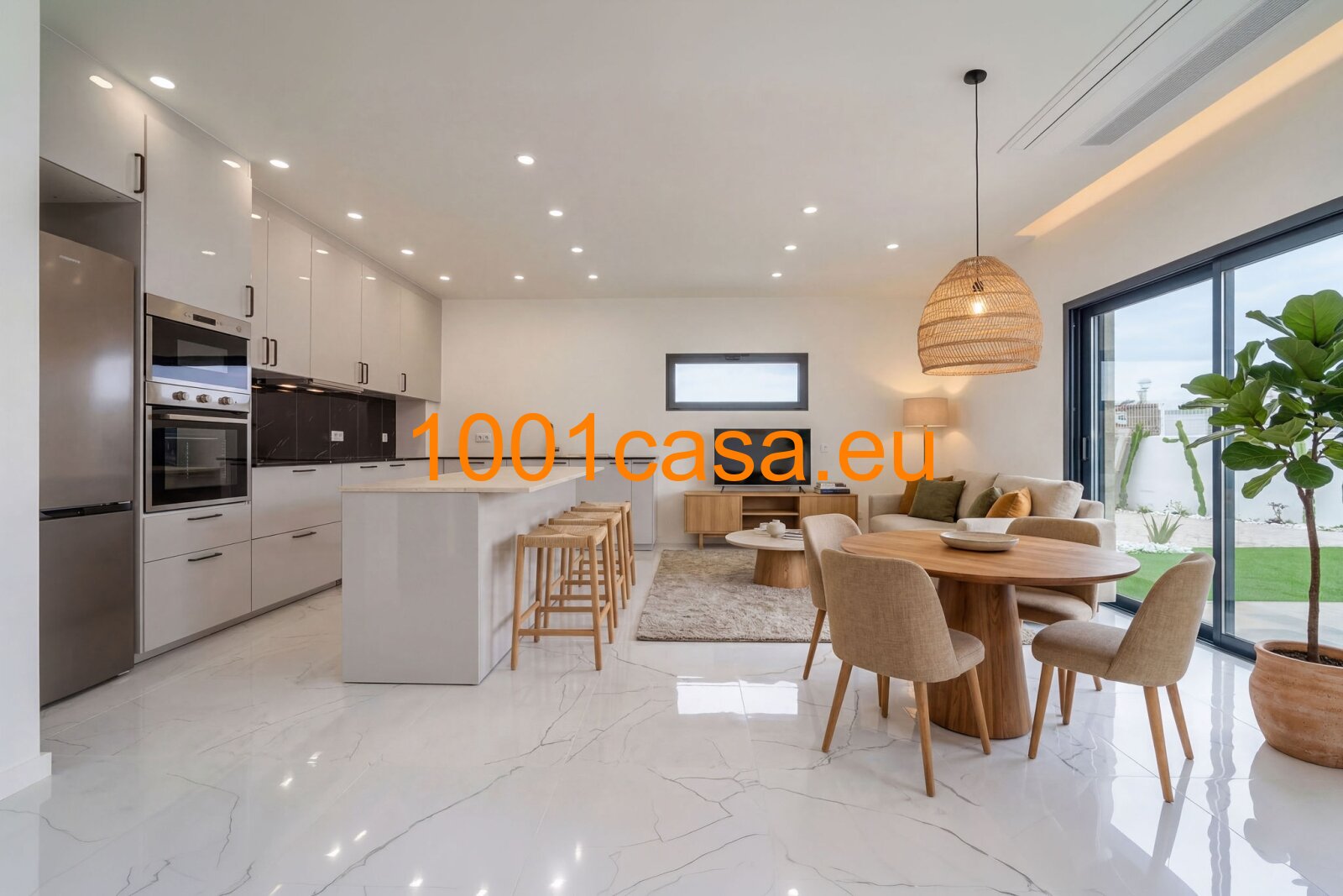 Neubau 2025 - Moderne Villa in Armação de Pêra