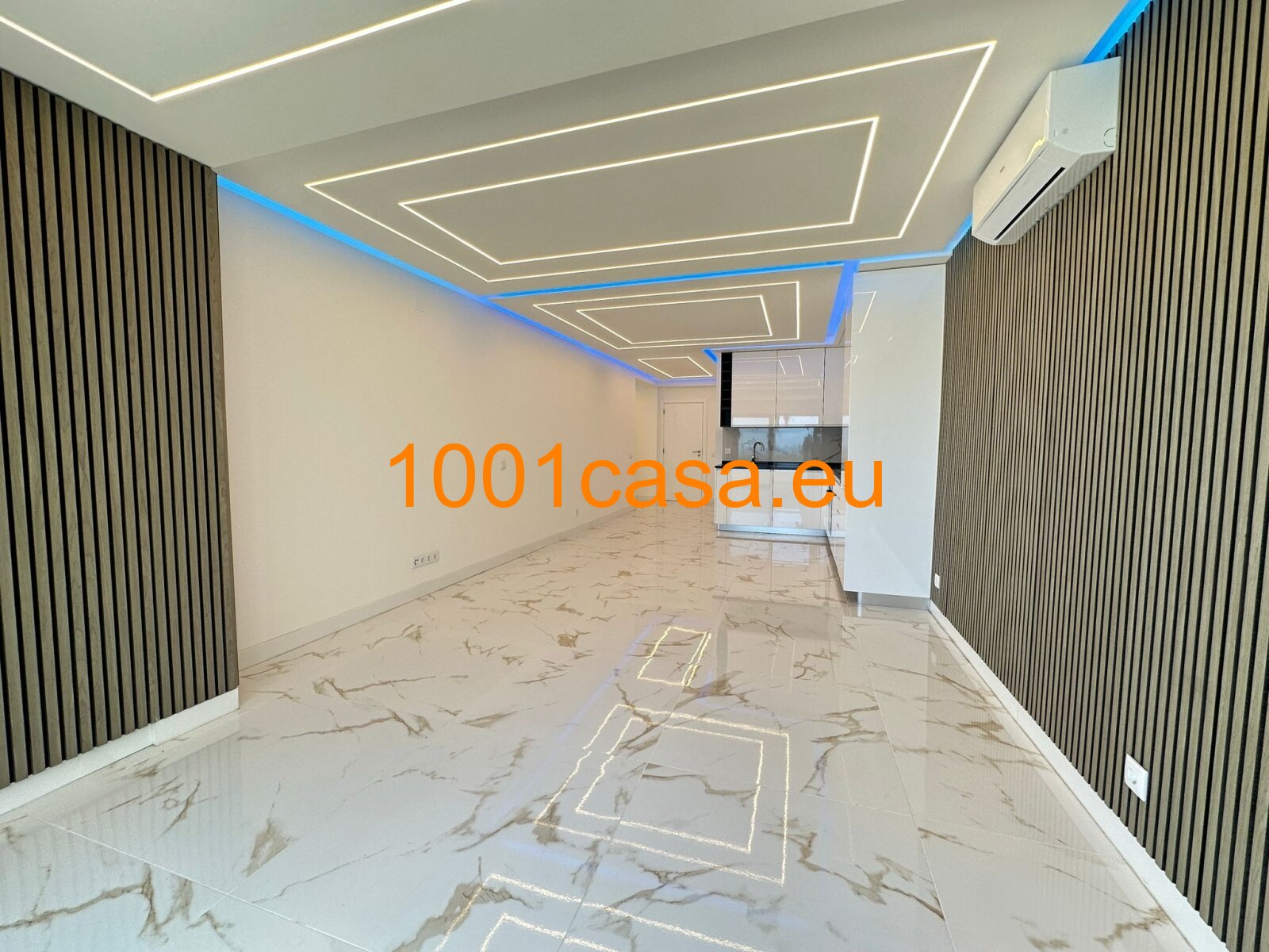 Exklusives Wohnen am Atlantik: Modernes 2 SZ Apartment direkt am Strand zu verkaufen