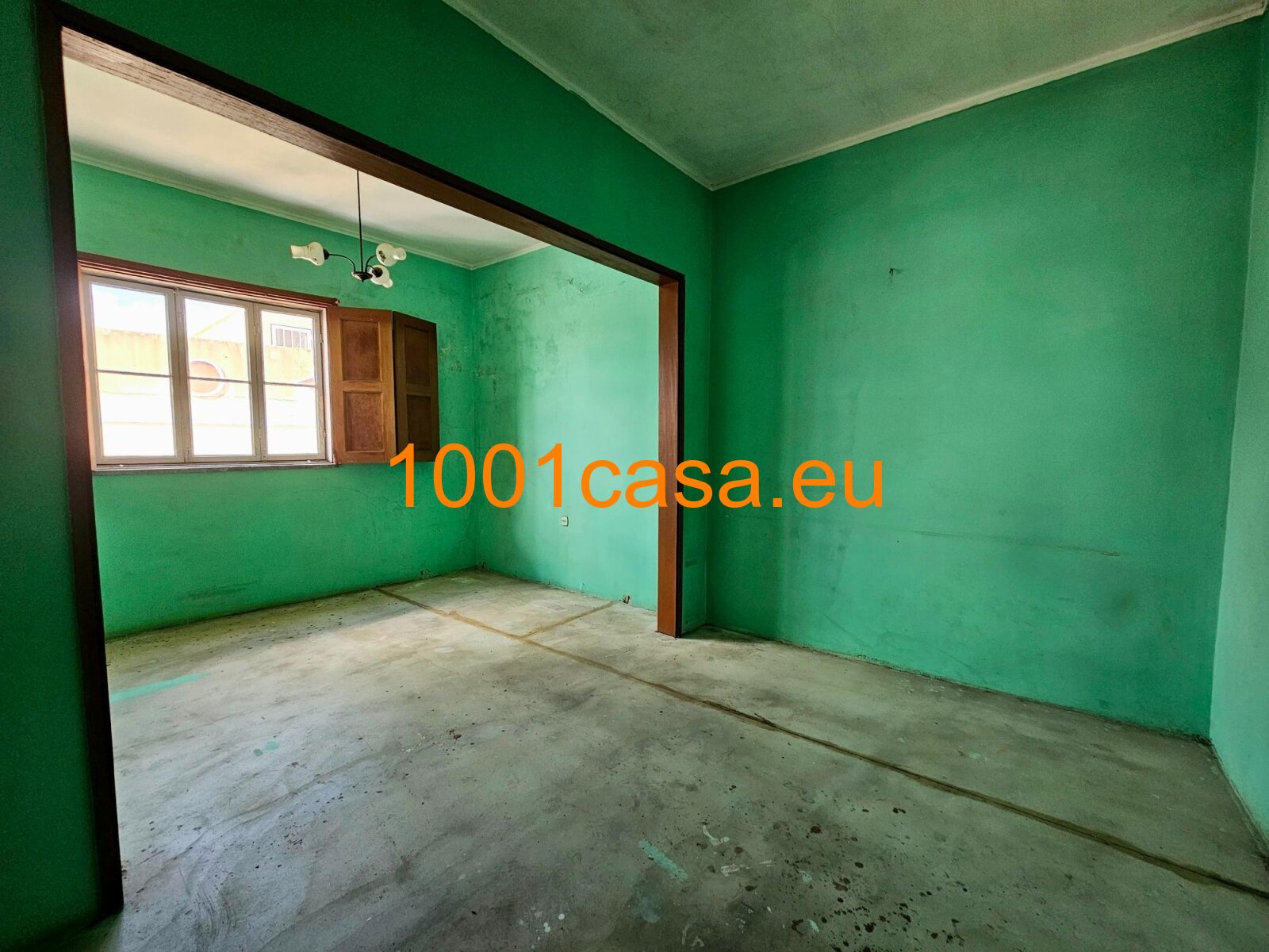 Algarve - Stadthaus in Estoi zum renovieren zu verkaufen
