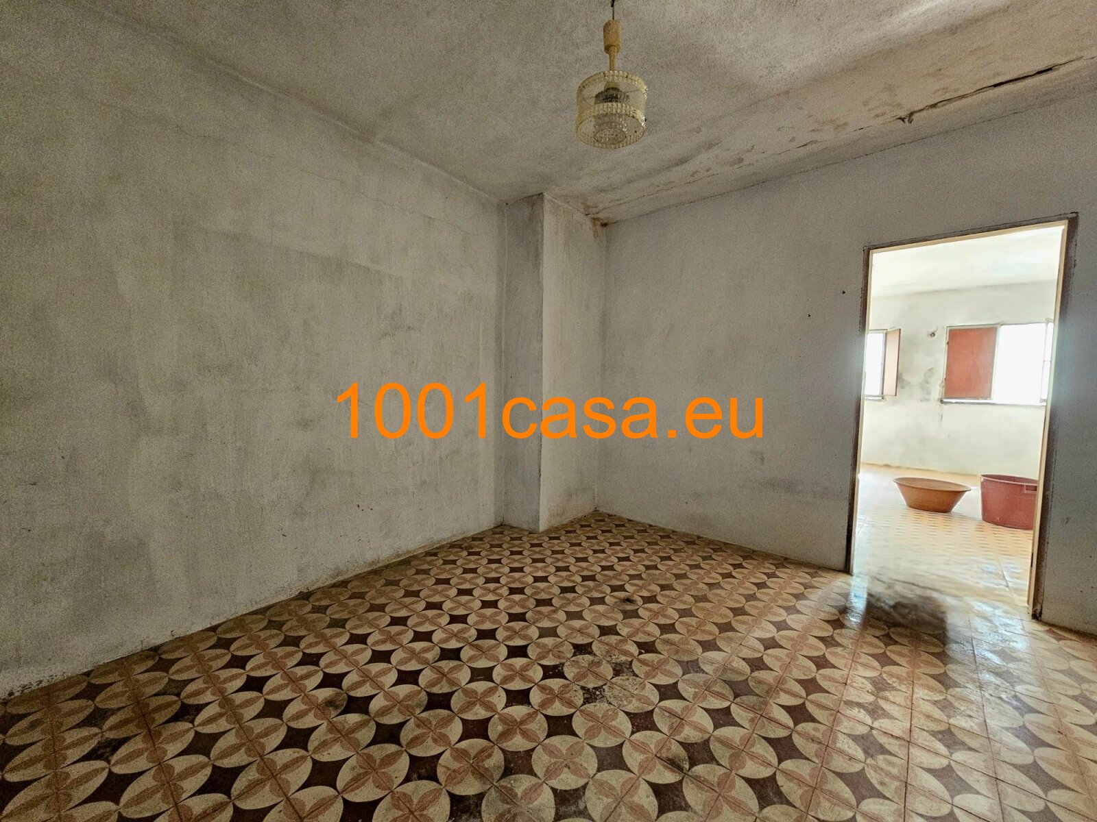 Algarve - Stadthaus in Estoi zum renovieren zu verkaufen