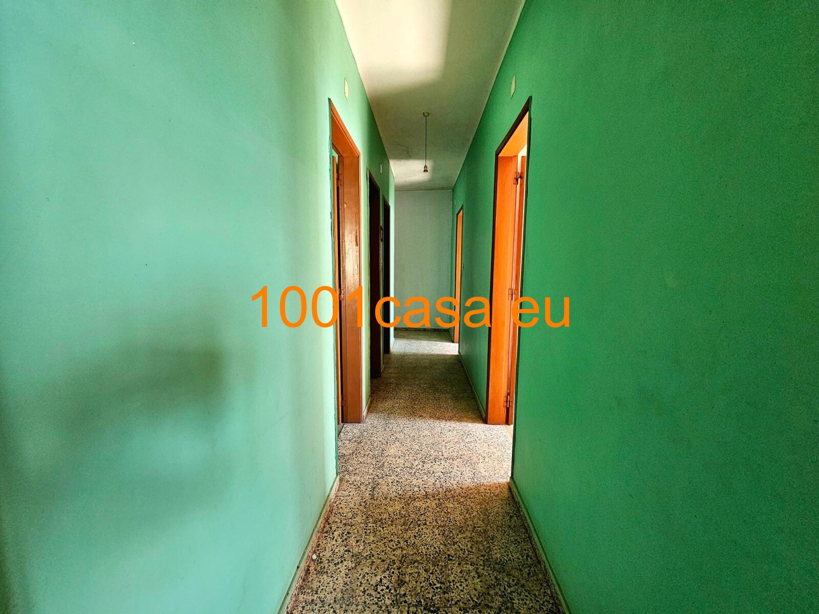 Algarve - Stadthaus in Estoi zum renovieren zu verkaufen