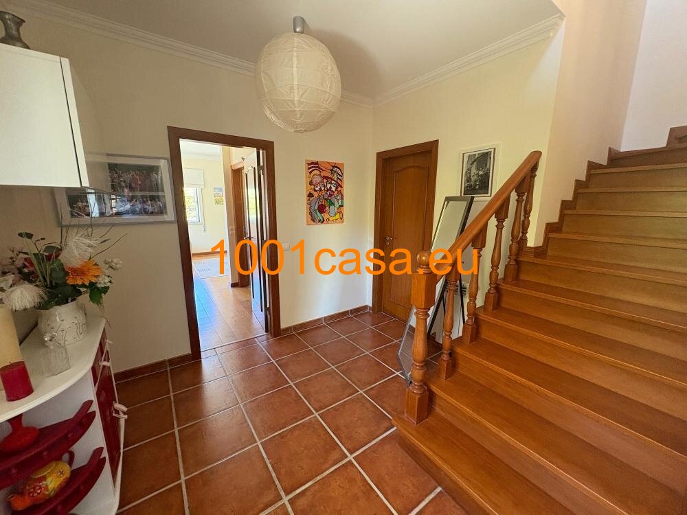 Exklusive Ruhe-Oase: Moderne Villa mit Pool nahe São Martinho do Porto