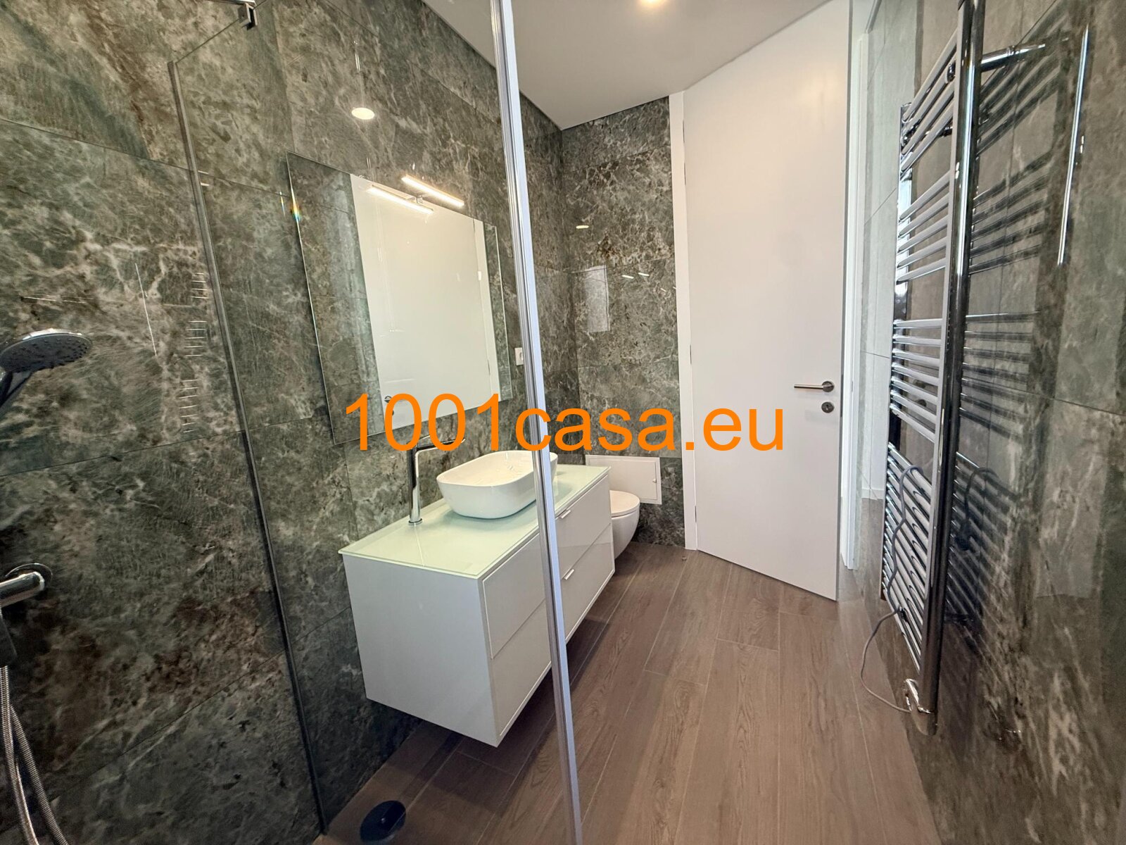 Bungalow Villa ca.1 km zum Strand in Salir do Porto zu verkaufen