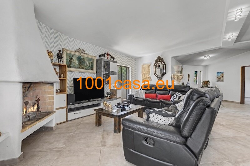 Algarve Exklusive 3-Zimmer-Villa auf ca.1ha in Almancil - Privatsphäre mit Pool & Komfort