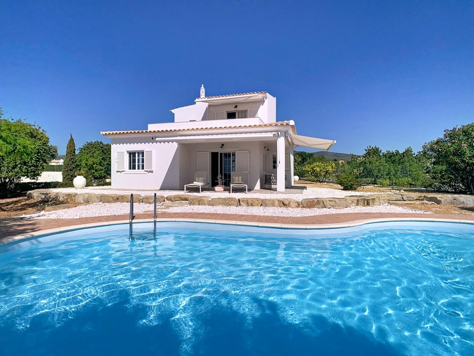 Luxus Villa - 3 Schlafzimmer, Pool bei Estoi/Moncarapacho zu verkaufen