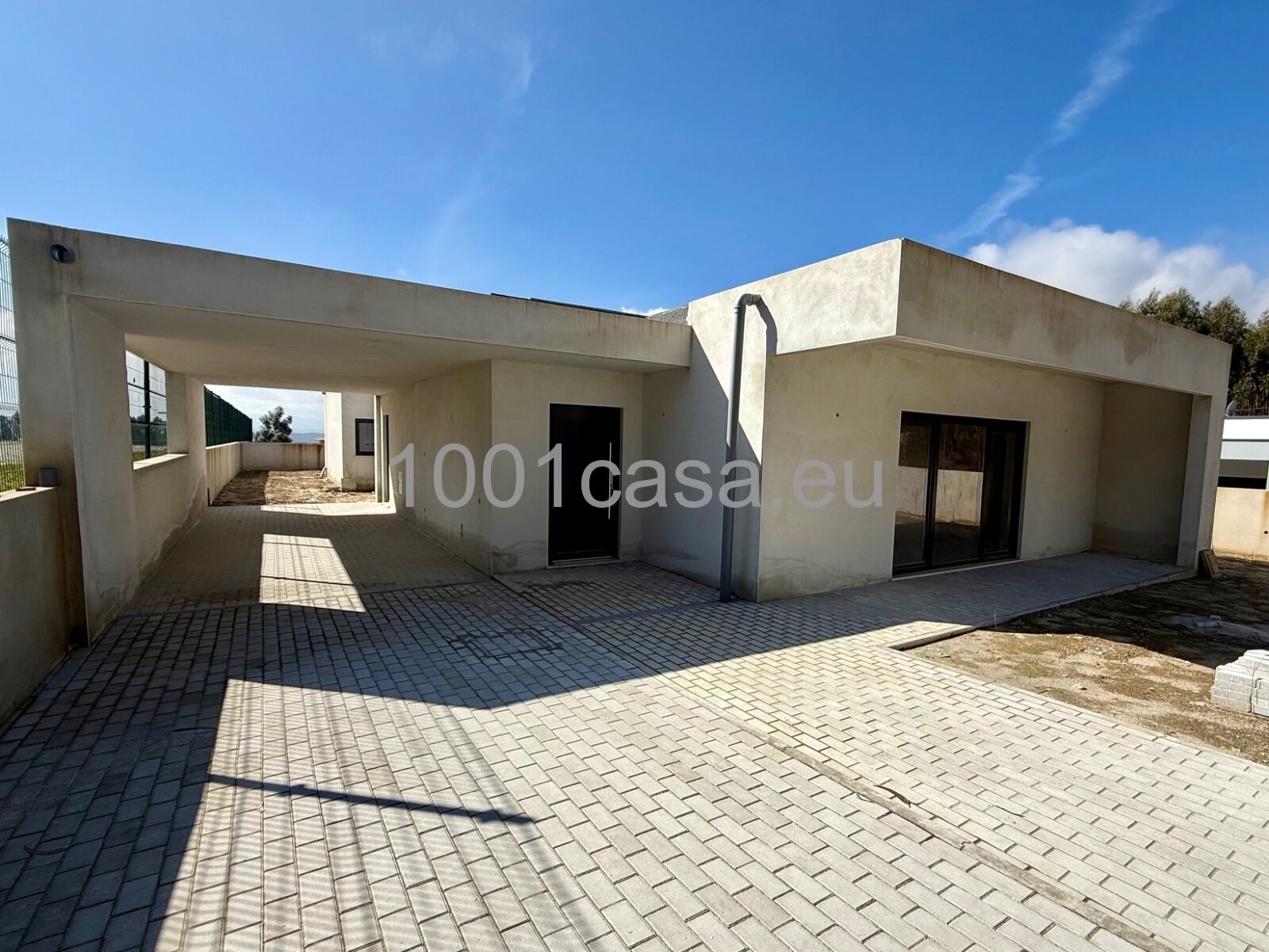Neubau - Erstbezug Moderne 4 SZ-Villa in der Fertigstellungsphase