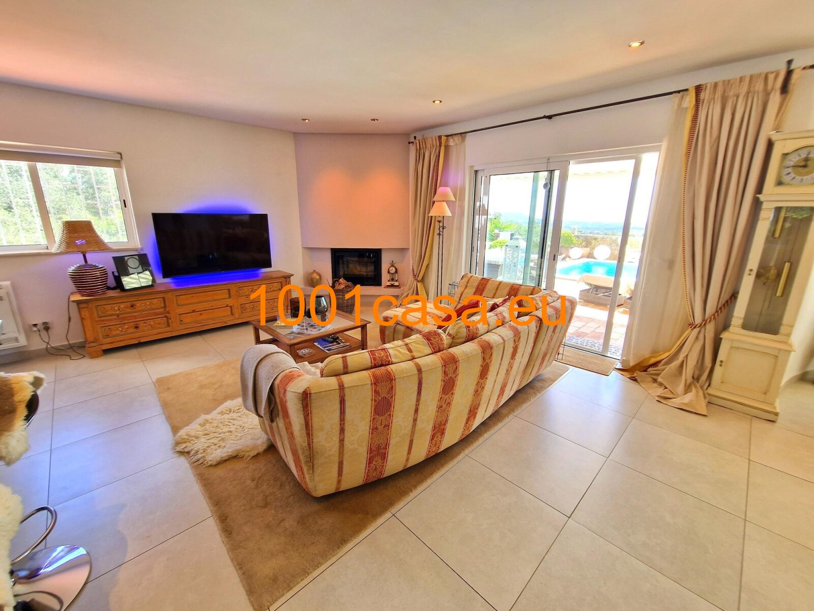 Algarve Loule: Mediterranes Juwel mit Panoramablick: Ihre Traumvilla in sonniger Südhanglage