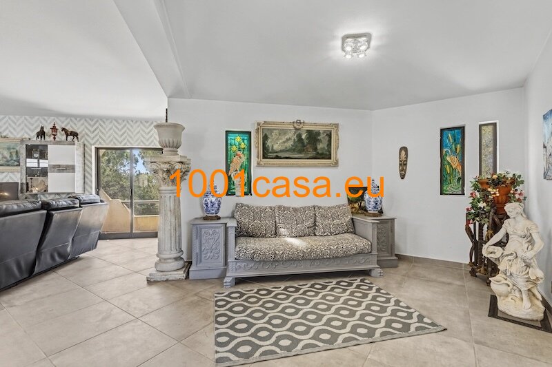 Algarve Exklusive 3-Zimmer-Villa auf ca.1ha in Almancil - Privatsphäre mit Pool & Komfort