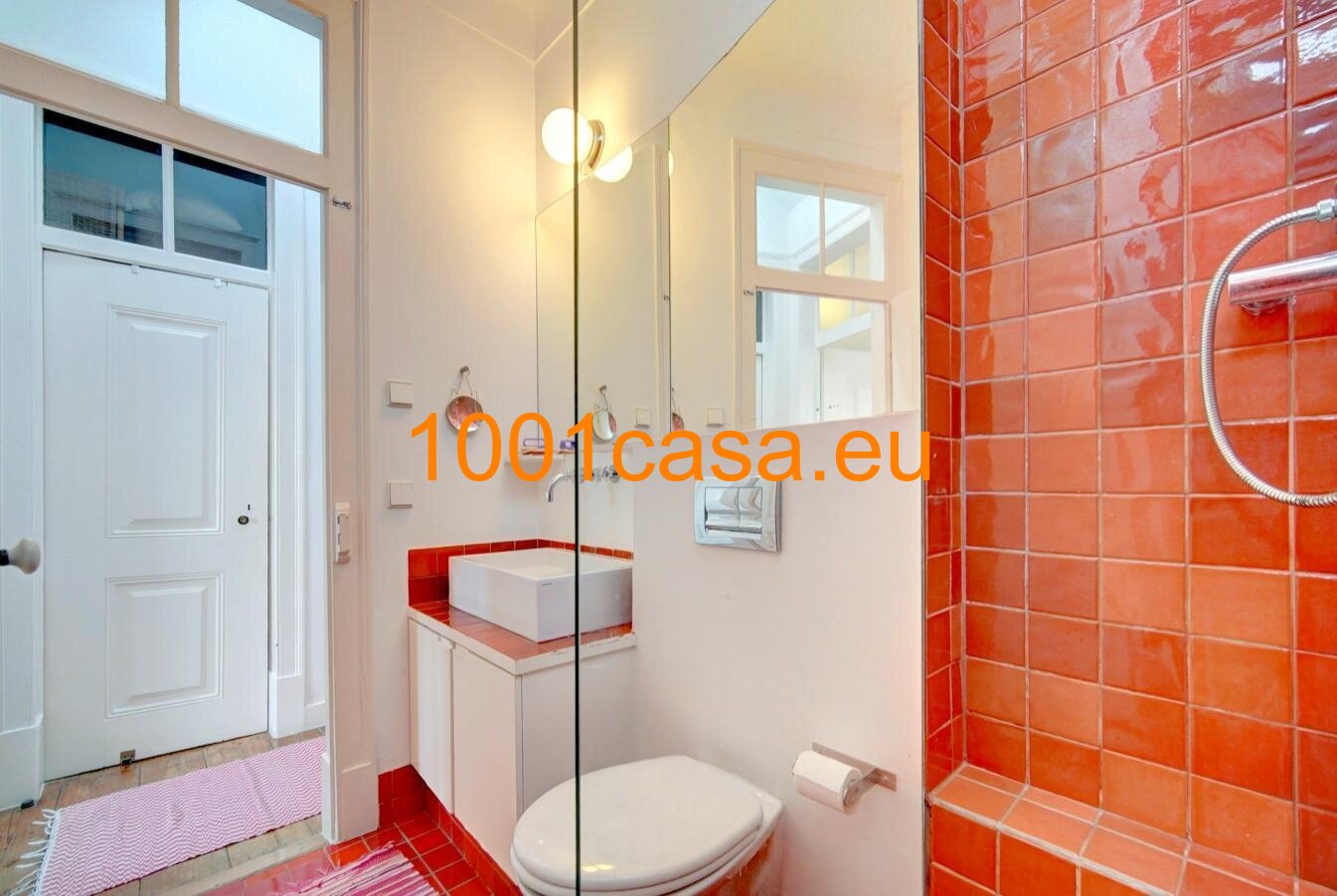 Exklusive DG Wohnung über den Dächern von Lissabon – Design-Juwel im historischen Herzen