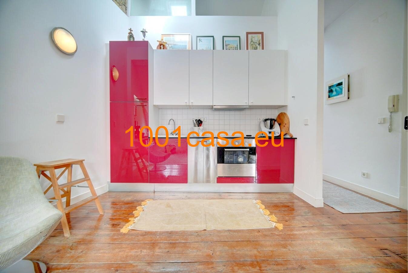 Exklusive DG Wohnung über den Dächern von Lissabon – Design-Juwel im historischen Herzen