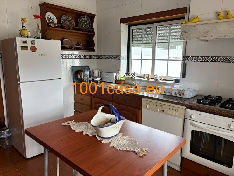 3 SZ Haus auf 1.290 m2 Grund - 6 km zum Strand - Nazare Fanhais 