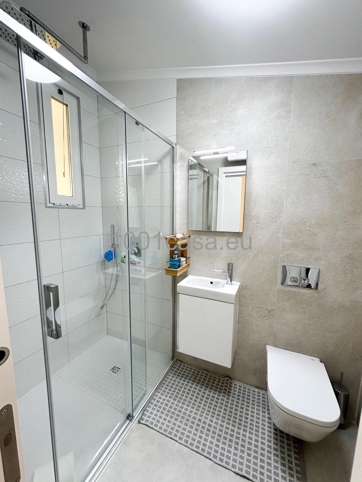 Komplett renoviertes 2+1 SZ Duplex-Apartment in exklusiver Anlage – Vilamoura