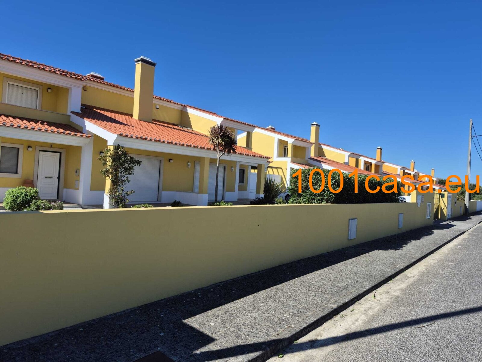 Traumhaus in Alfeizerao: Stilvolles Wohnen & Pool-Paradies
