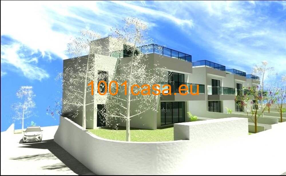 Luxus-Living pur: 4 exklusive Villen in Strandnähe