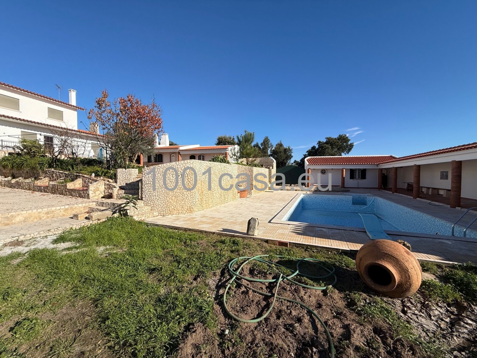 Silberküste -Freistehendes Anwesen mit Pool, Lagerhallen & Riesen-Grundstück – Landal