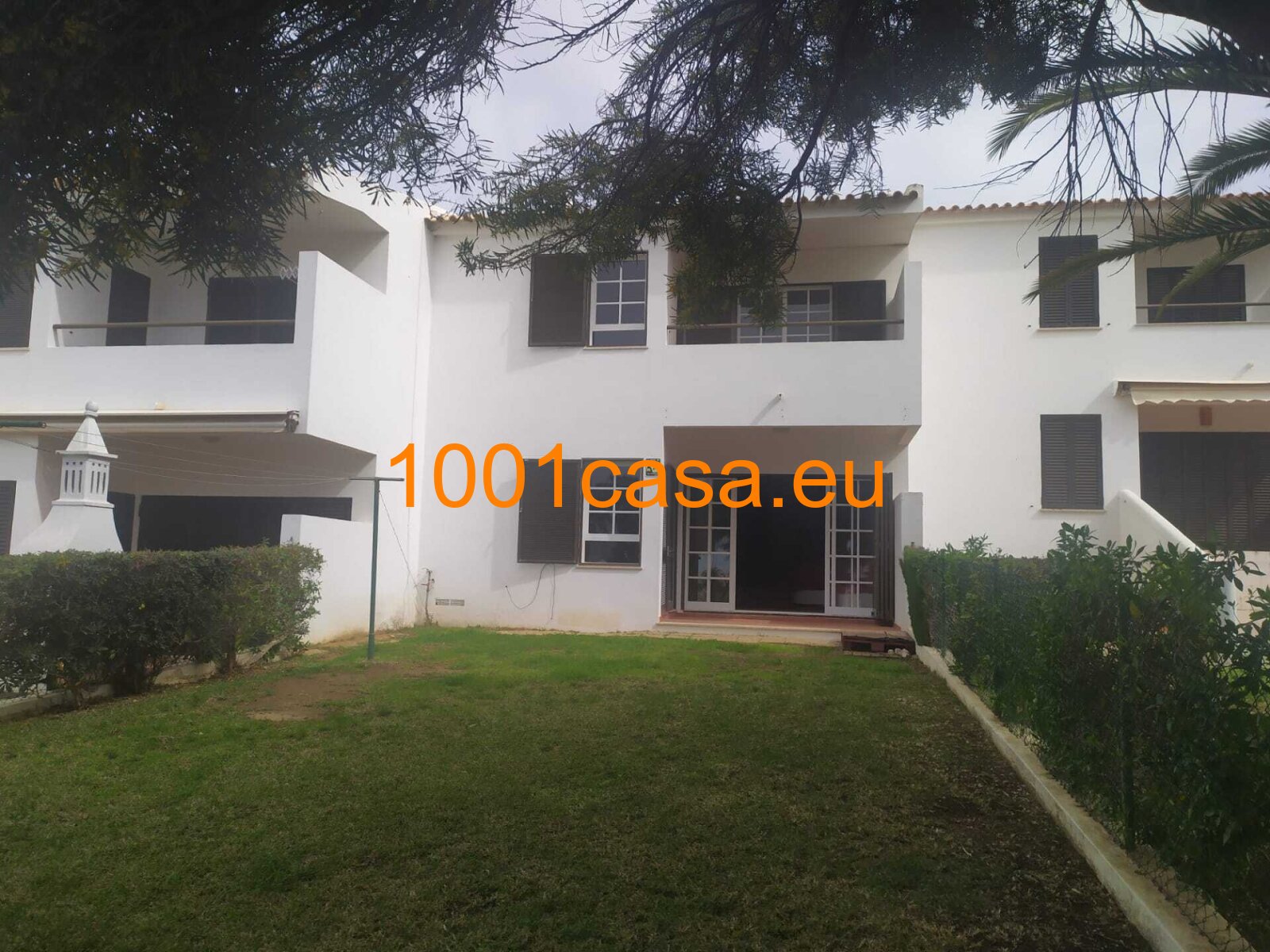 Albufeira hochrentabler Ganzjahresmarkt Reihenhaus in Anlage mit Pool
