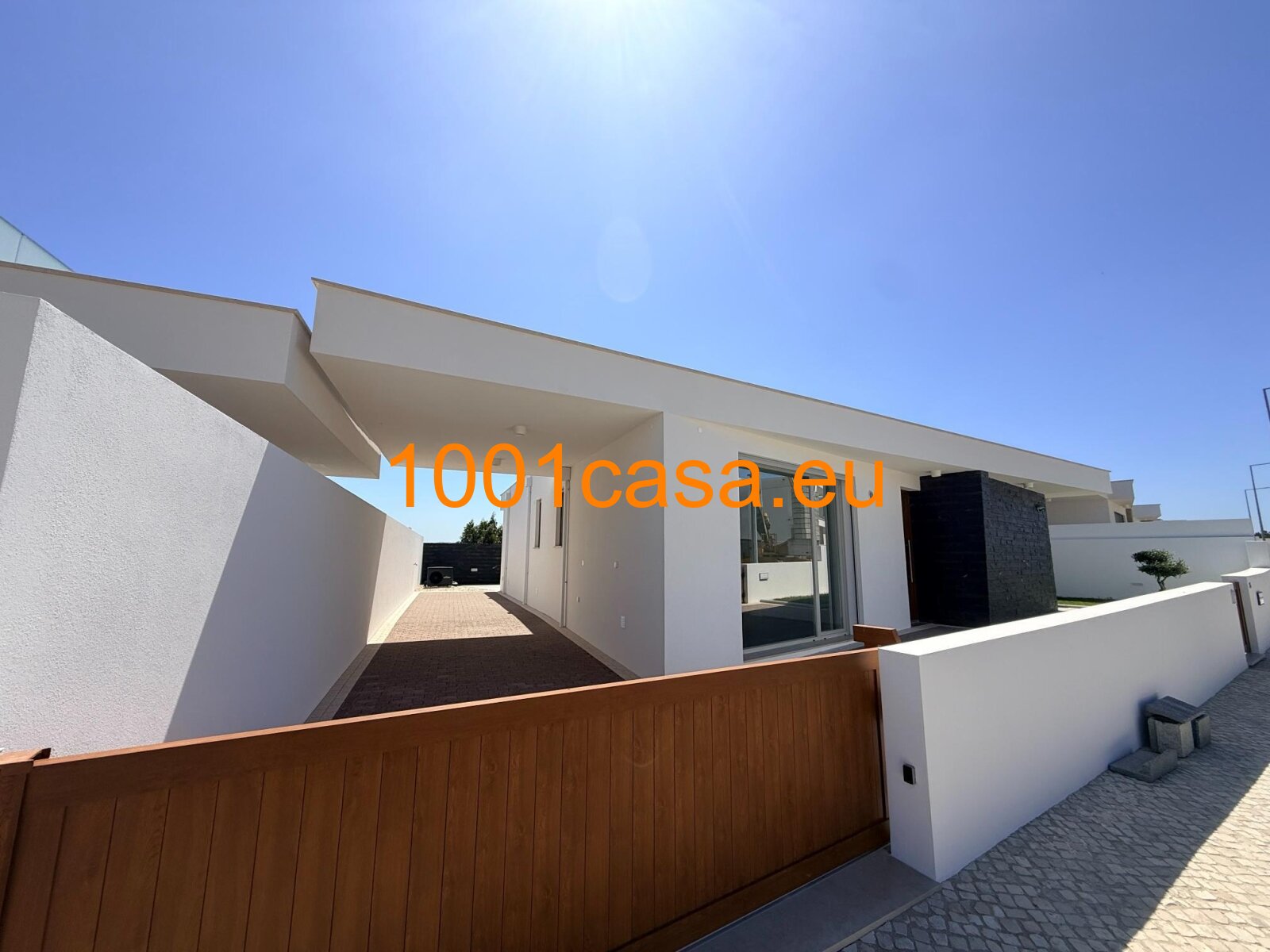 Bungalow Villa ca.1 km zum Strand in Salir do Porto zu verkaufen