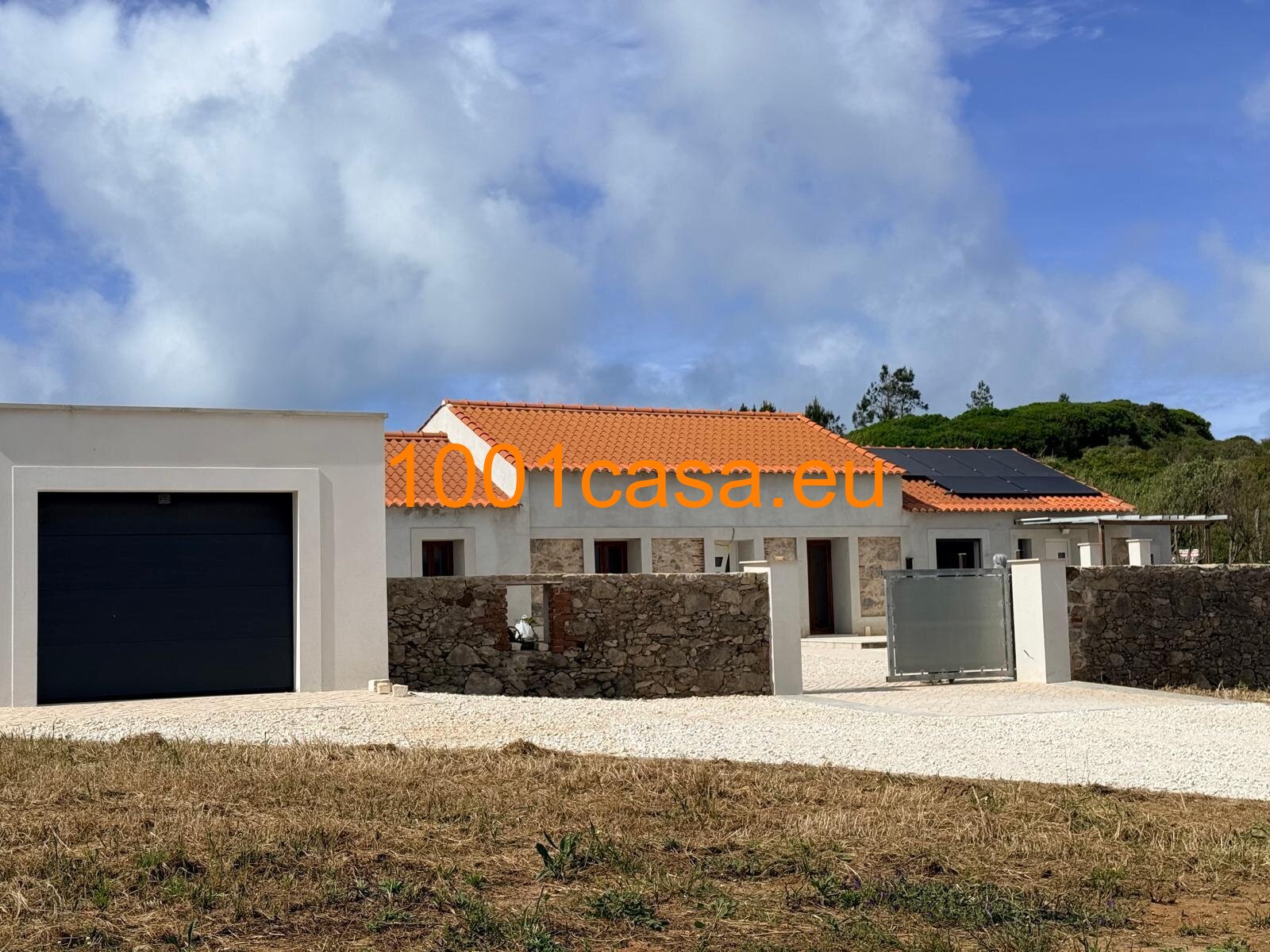 2 Häuser - Charme-Anwesen in Serra do Bouro Strand Silberküste zu verkaufen