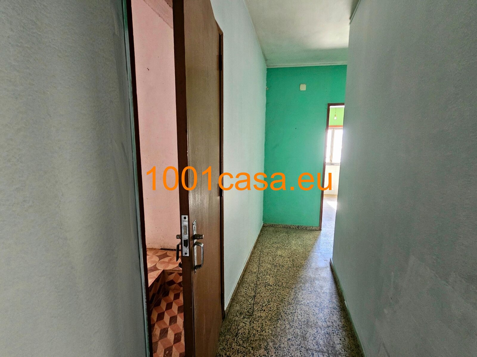 Algarve - Stadthaus in Estoi zum renovieren zu verkaufen