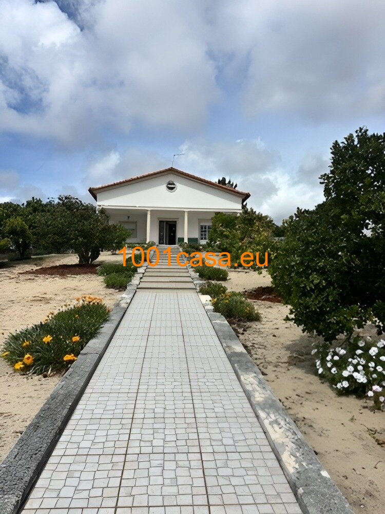 3 SZ Haus auf 1.290 m2 Grund - 6 km zum Strand - Nazare Fanhais