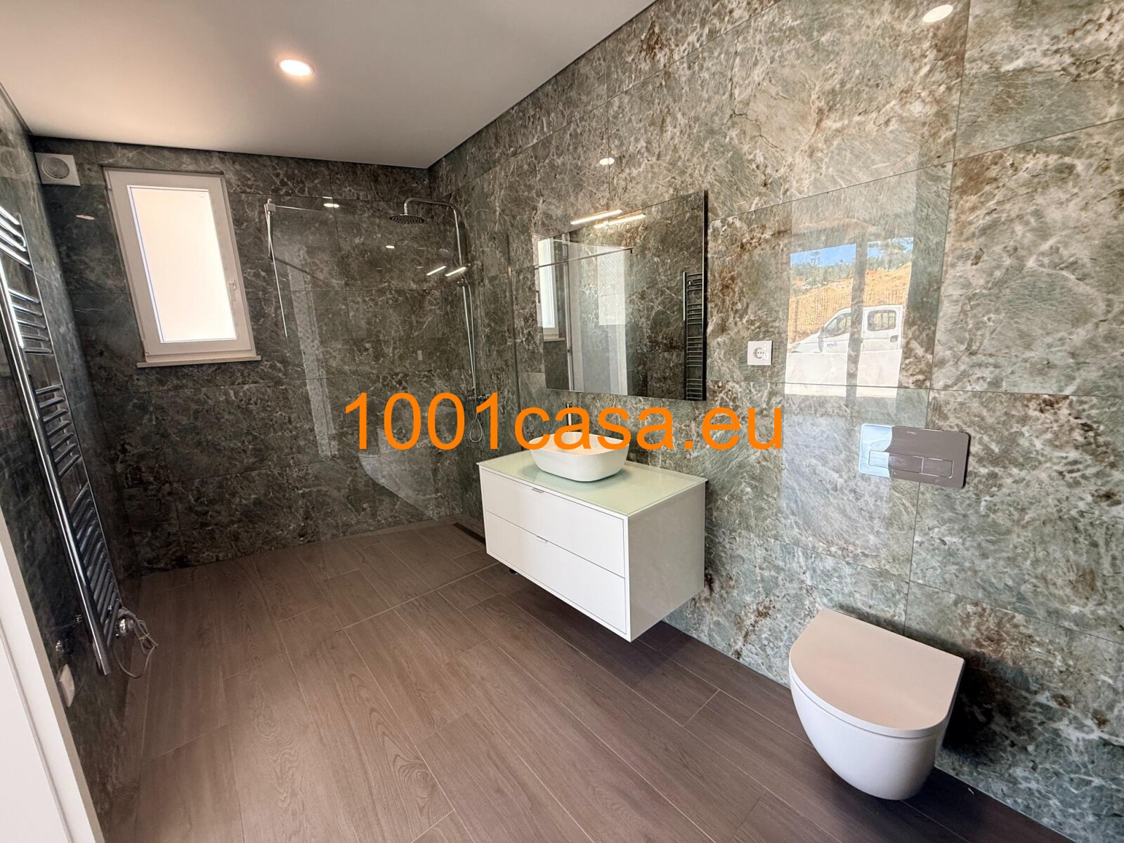 Bungalow Villa ca.1 km zum Strand in Salir do Porto zu verkaufen